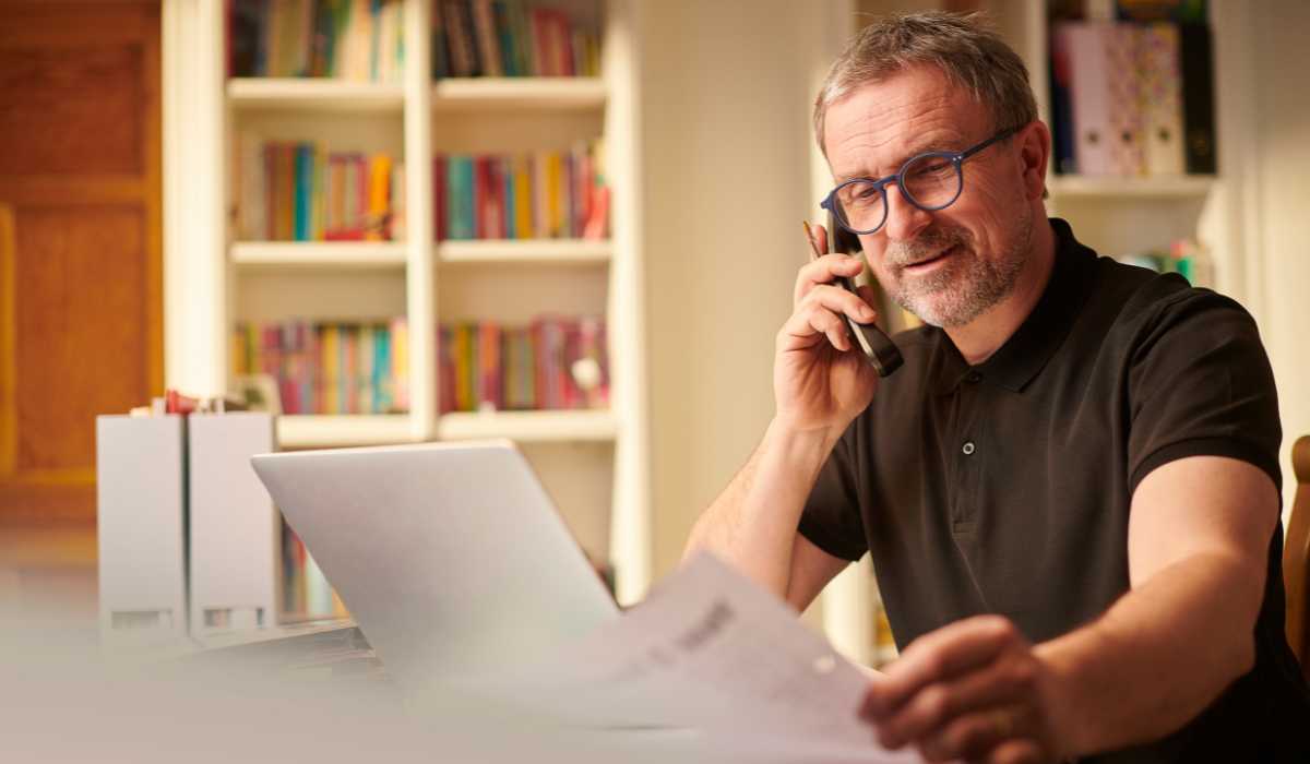 businessman gaining phone calls from his digital marketing strategy.